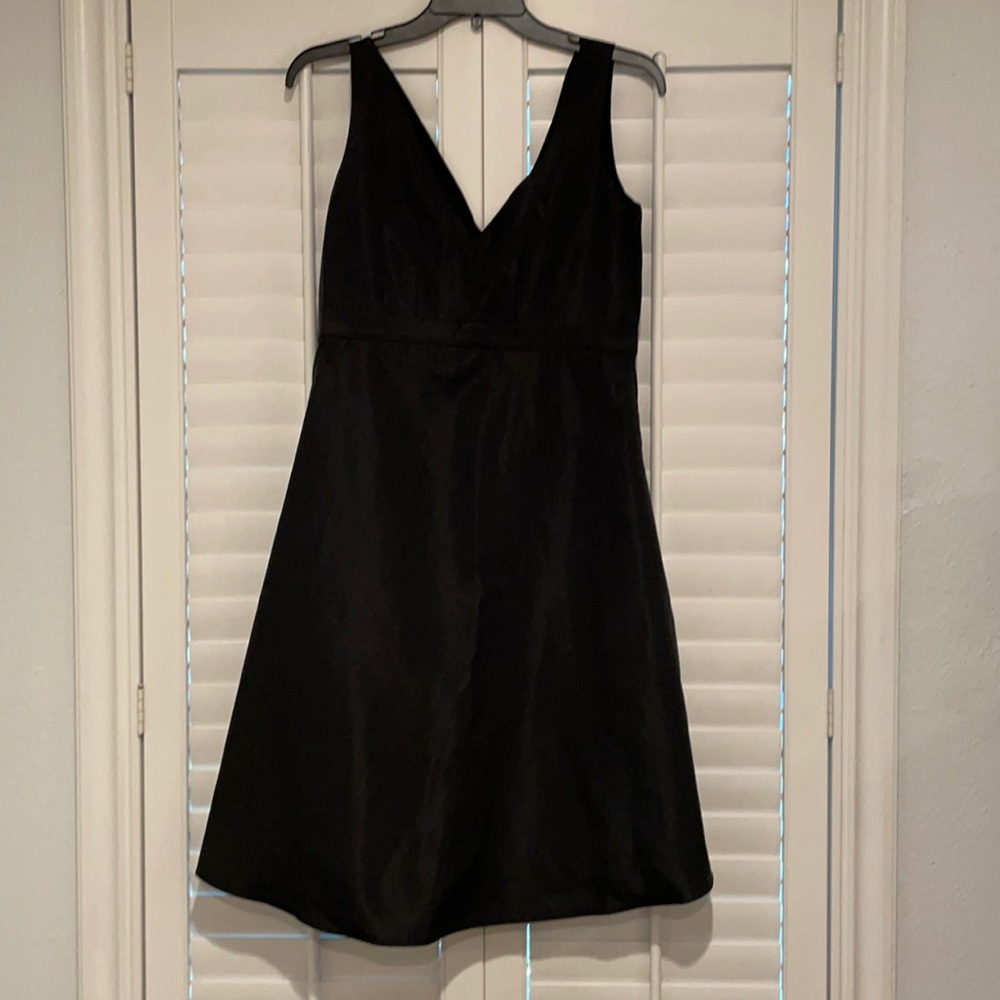 Gap women’s maternity dress - size 2